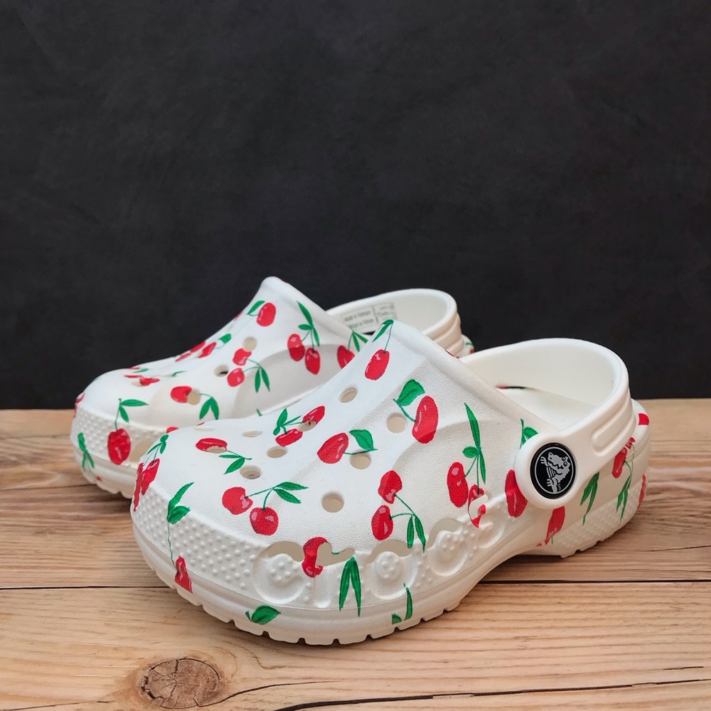 Crocs Baya Graphic Clog - Picture 6 of 16